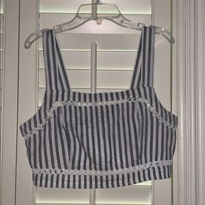 Brand new AE crop top